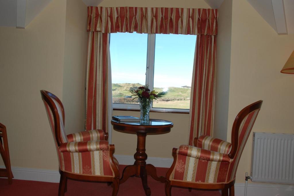 The 19Th Golf Lodge Ballybunion Room photo