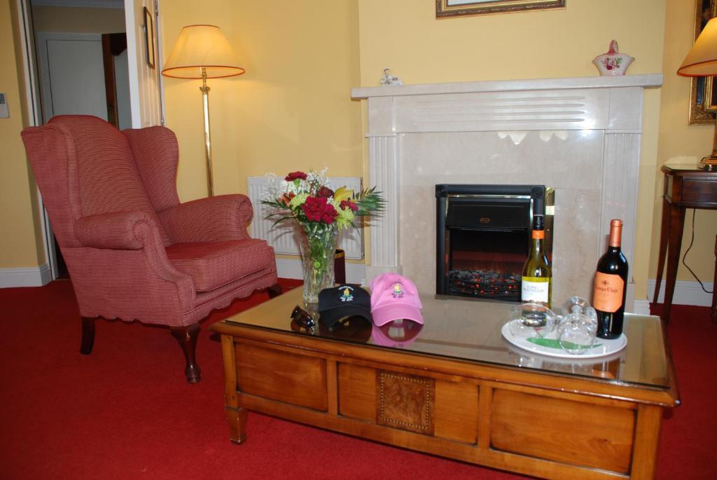 The 19Th Golf Lodge Ballybunion Room photo